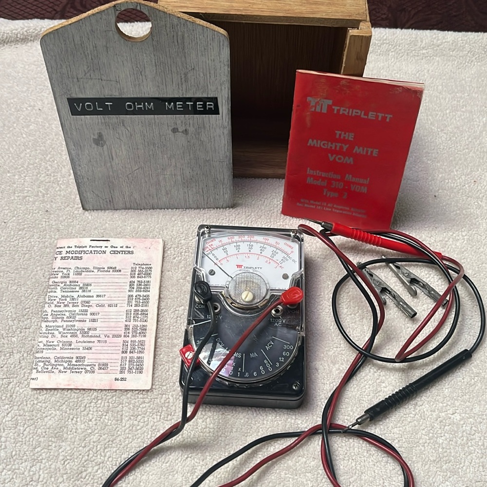 Vintage Triplett Mighty Mite VOM Model 310  w Manual Untested